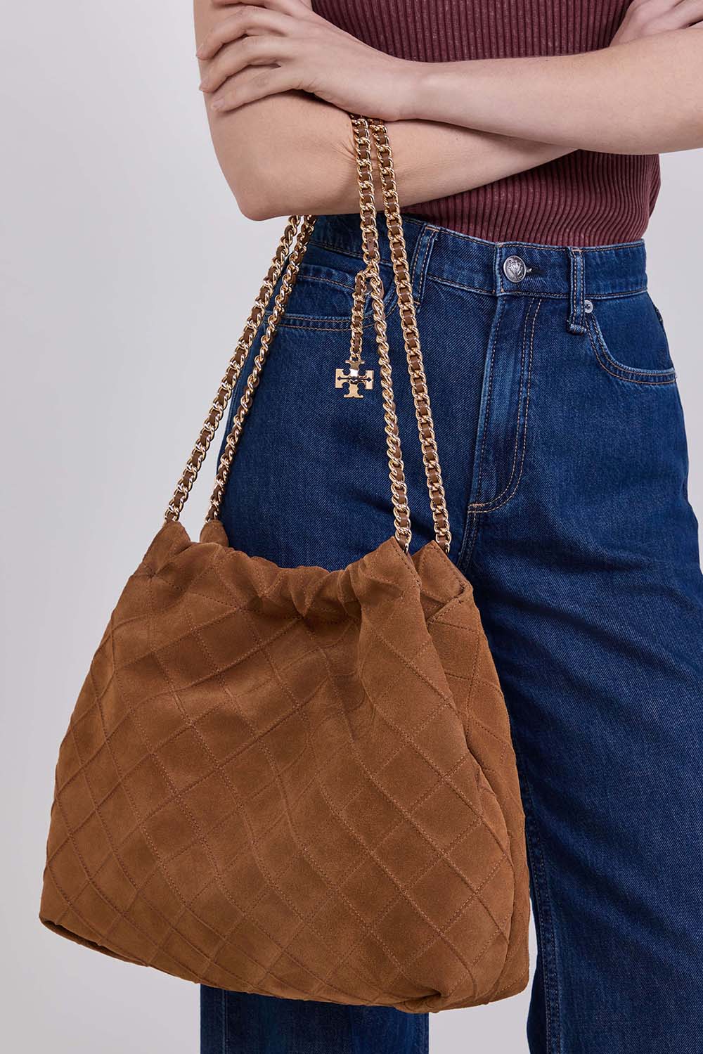 תמונת כל הלוק של תיק כתף פלמינג הובו